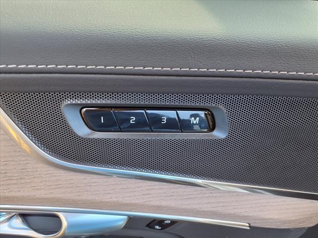 new 2025 Volvo XC90 car, priced at $58,995