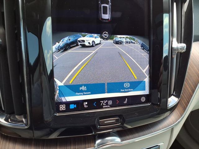 used 2022 Volvo XC60 Recharge Plug-In Hybrid car, priced at $40,221