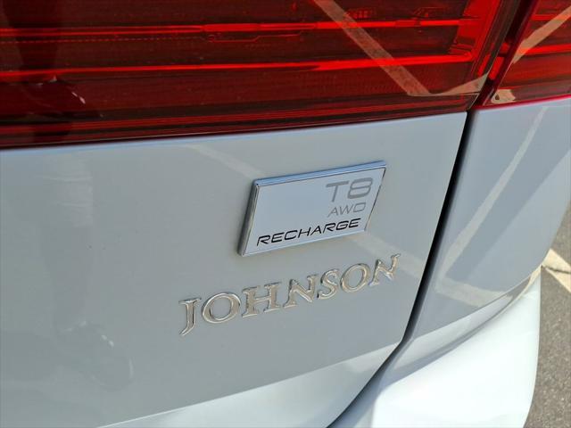 used 2022 Volvo XC60 Recharge Plug-In Hybrid car, priced at $40,221