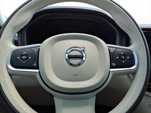 used 2022 Volvo XC60 Recharge Plug-In Hybrid car, priced at $40,221
