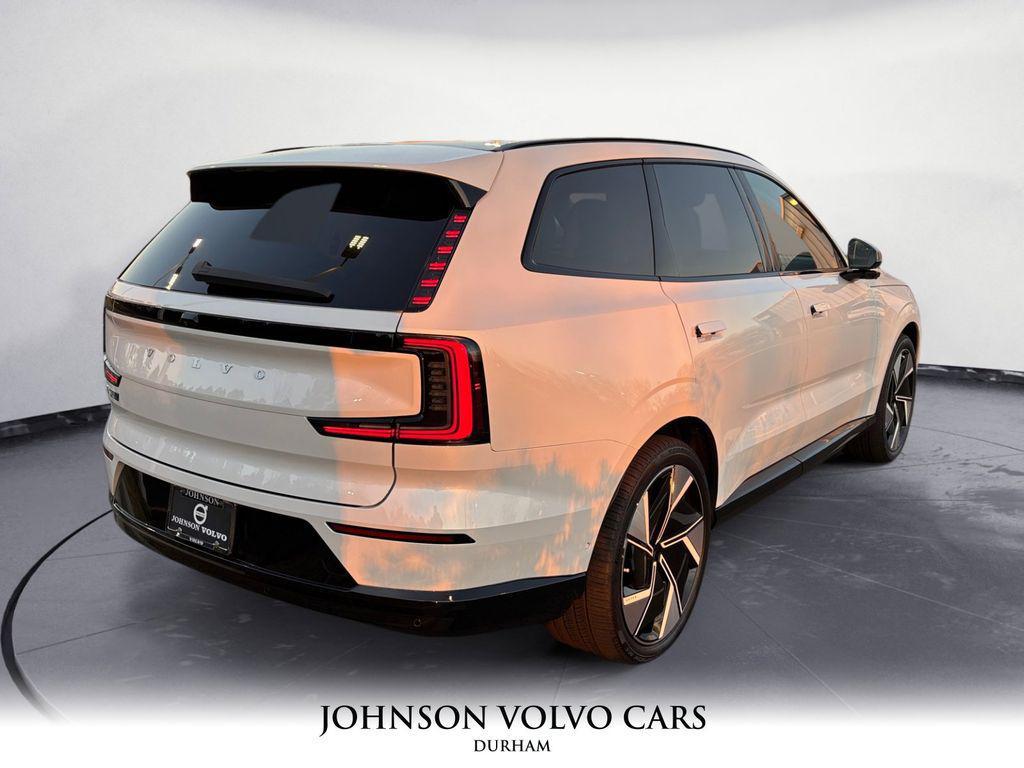 new 2025 Volvo EX90 car, priced at $79,025