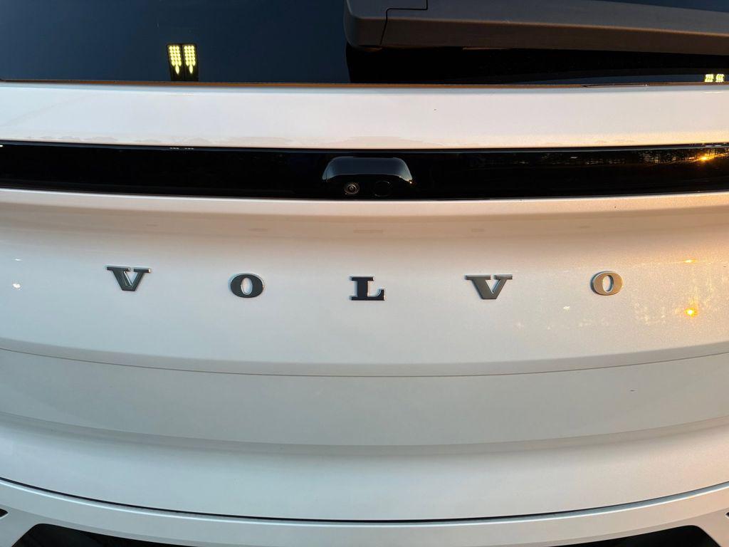 new 2025 Volvo EX90 car, priced at $79,025