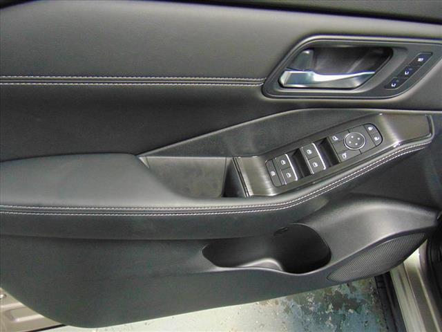 new 2025 Nissan Rogue car, priced at $40,625