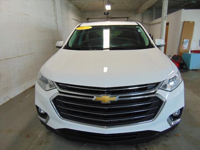 used 2021 Chevrolet Traverse car, priced at $26,878