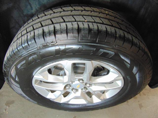 used 2021 Chevrolet Traverse car, priced at $26,878