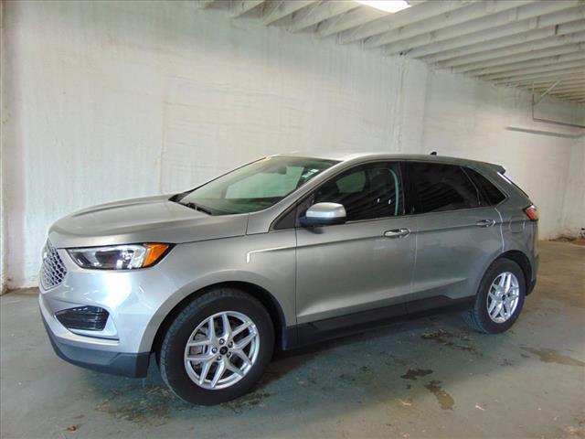 used 2024 Ford Edge car, priced at $22,844