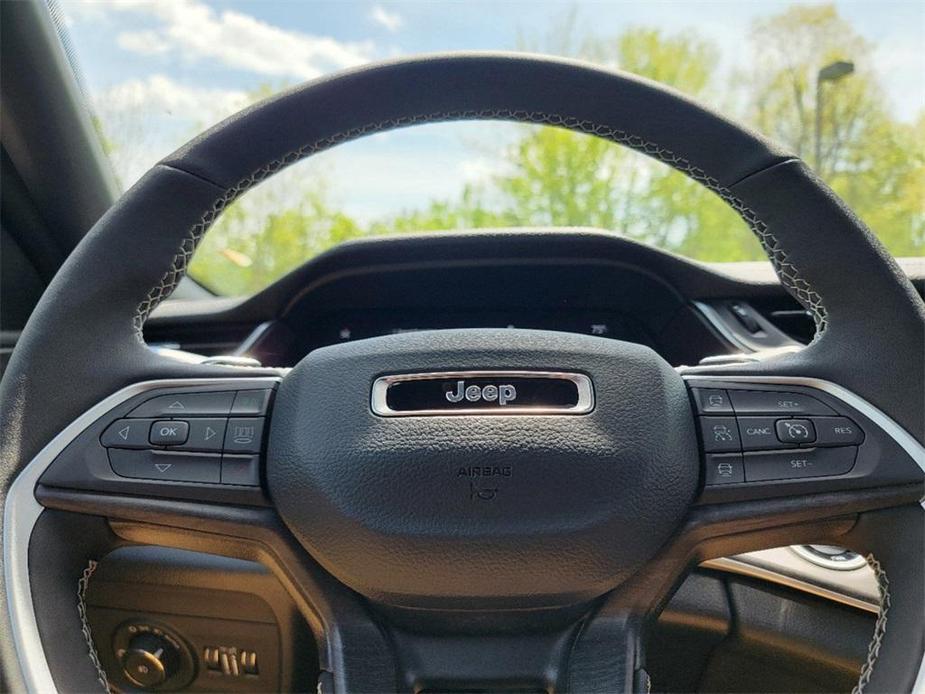 new 2024 Jeep Grand Cherokee L car, priced at $60,085