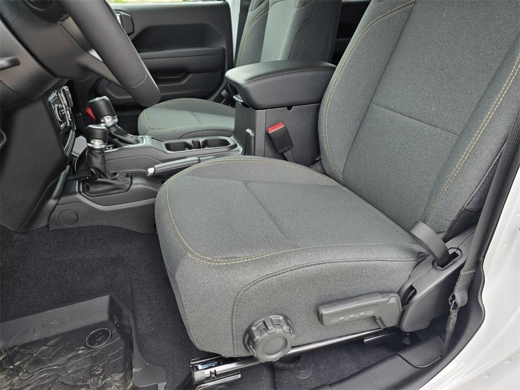 new 2025 Jeep Wrangler car, priced at $42,148