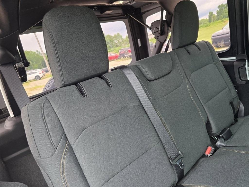 new 2025 Jeep Wrangler car, priced at $42,148