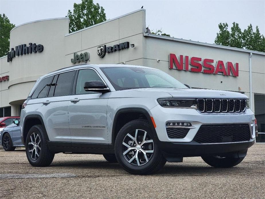 used 2024 Jeep Grand Cherokee car, priced at $46,980