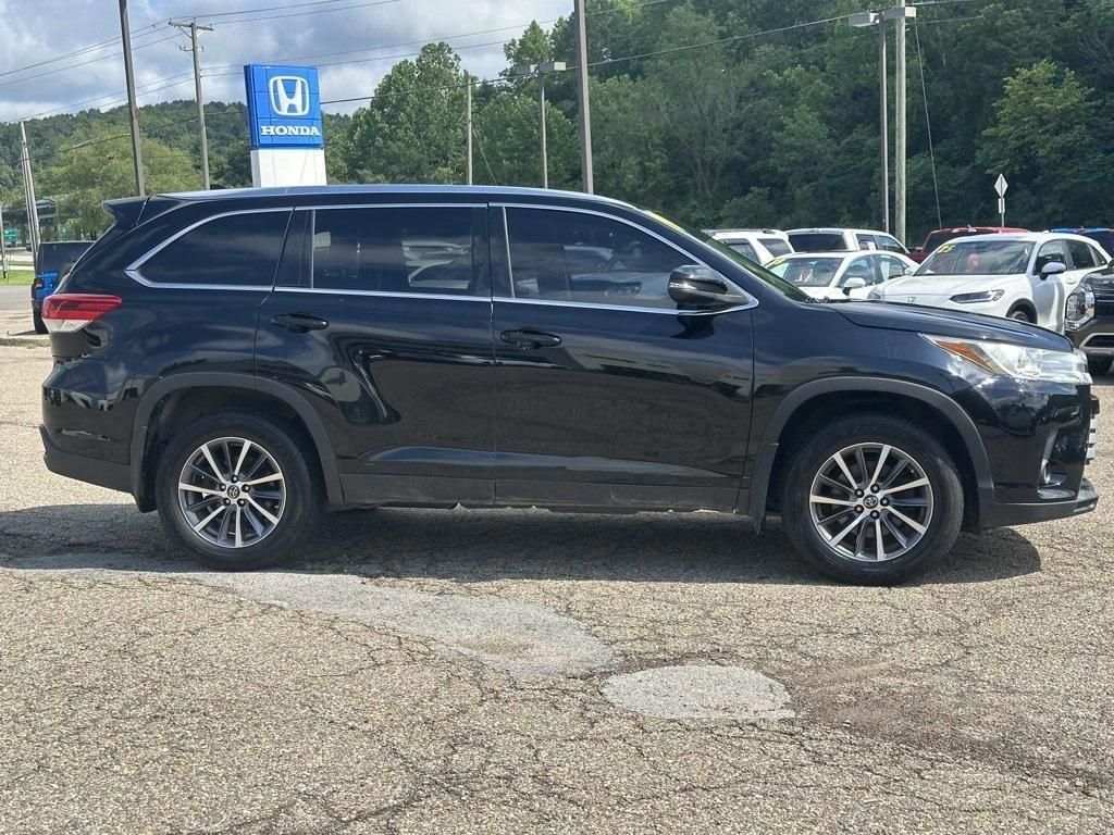 used 2019 Toyota Highlander car, priced at $26,232
