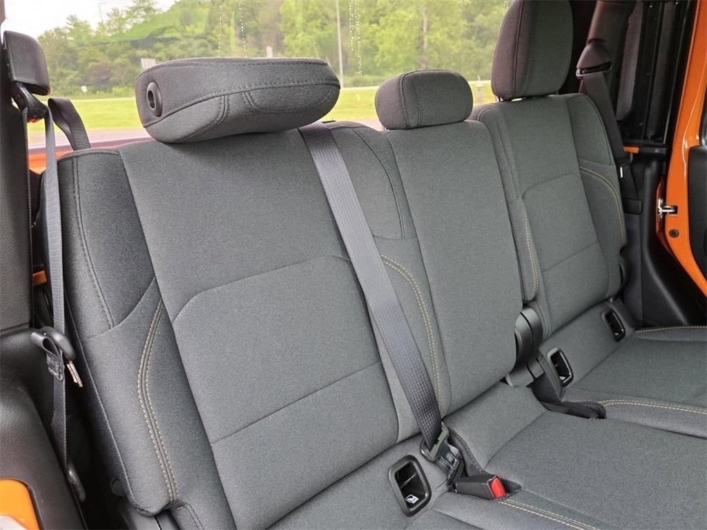 new 2025 Jeep Gladiator car, priced at $42,561