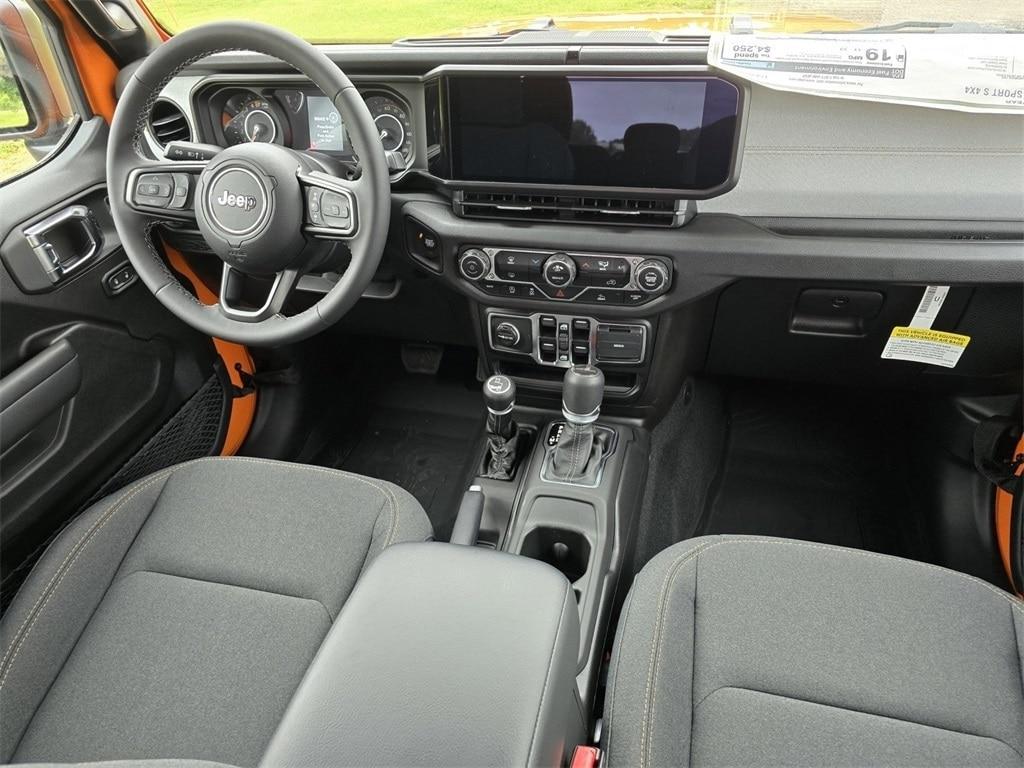 new 2025 Jeep Gladiator car, priced at $42,561
