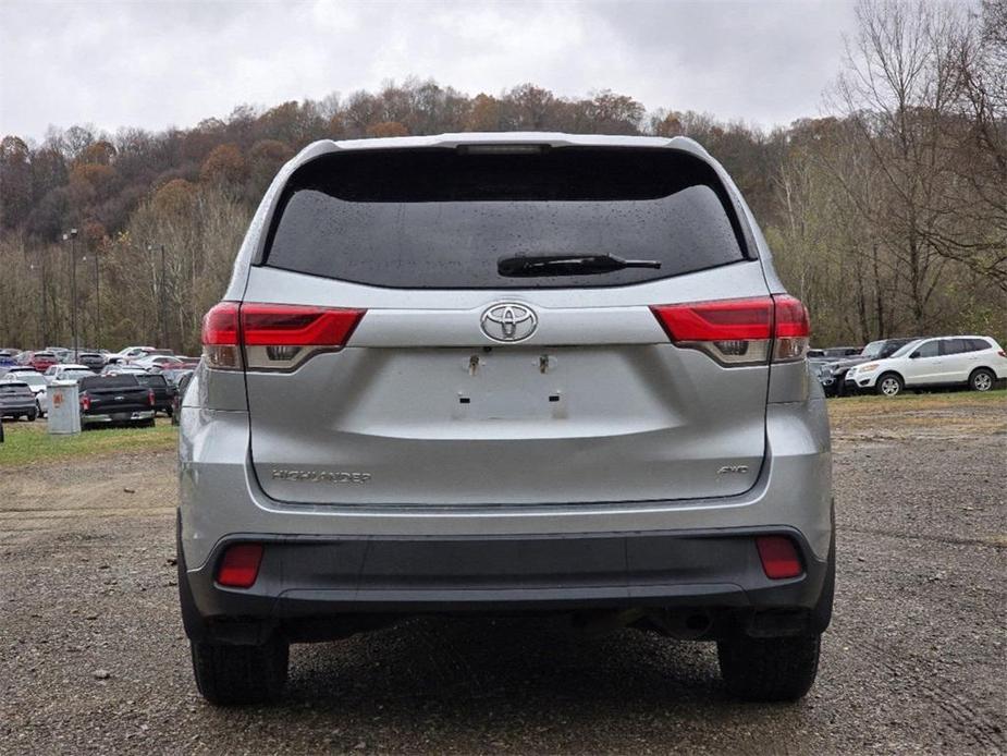 used 2019 Toyota Highlander car, priced at $16,555