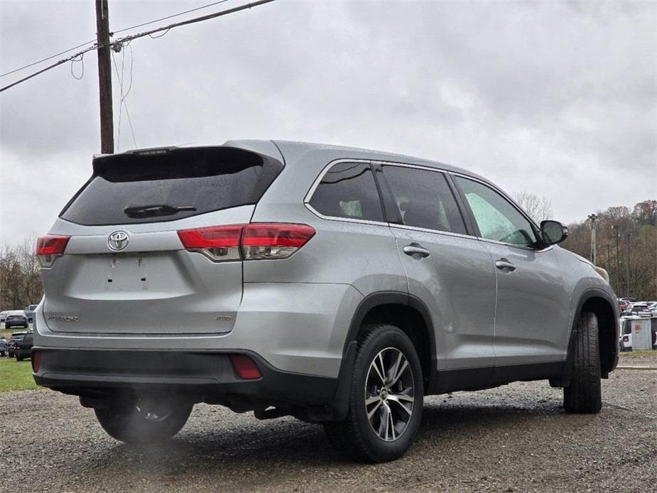 used 2019 Toyota Highlander car, priced at $16,555