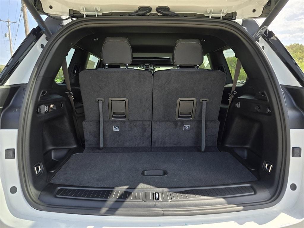new 2025 Jeep Grand Cherokee L car