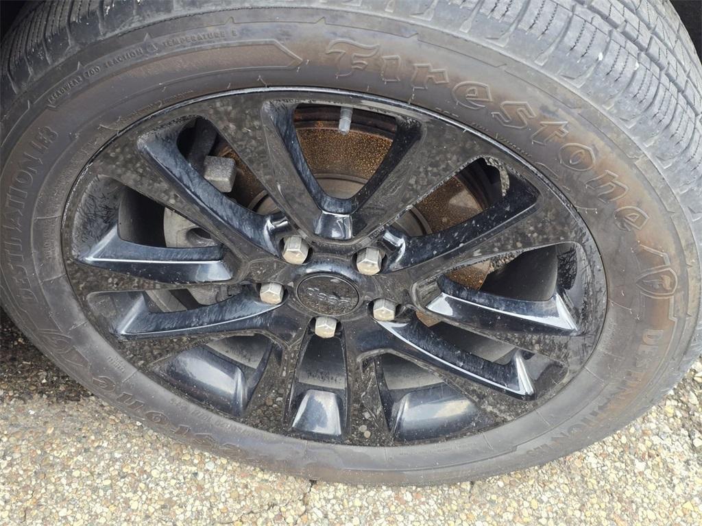 used 2018 Jeep Grand Cherokee car, priced at $17,480