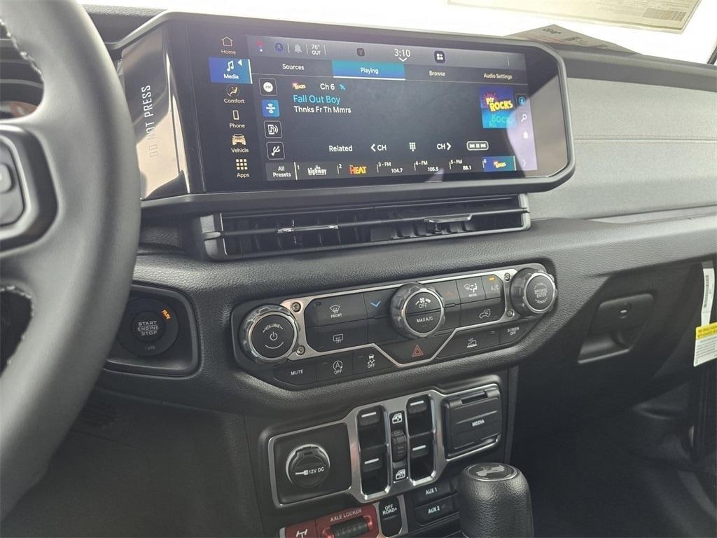 new 2025 Jeep Wrangler car, priced at $52,780
