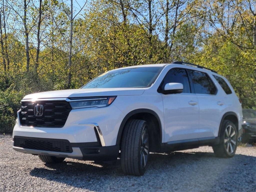 used 2023 Honda Pilot car, priced at $39,500