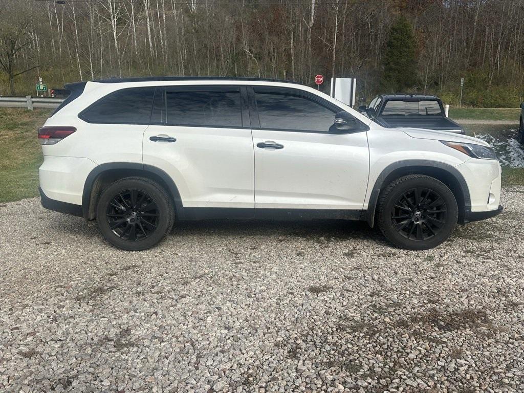 used 2019 Toyota Highlander car, priced at $23,713