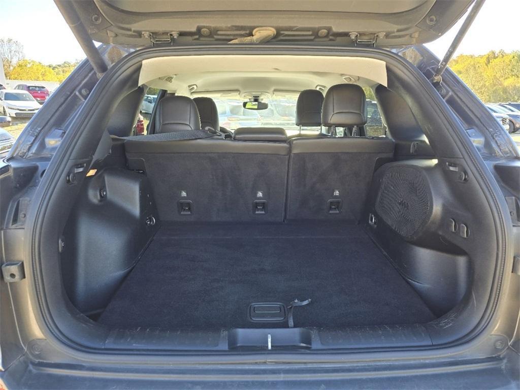 used 2019 Jeep Cherokee car, priced at $15,672
