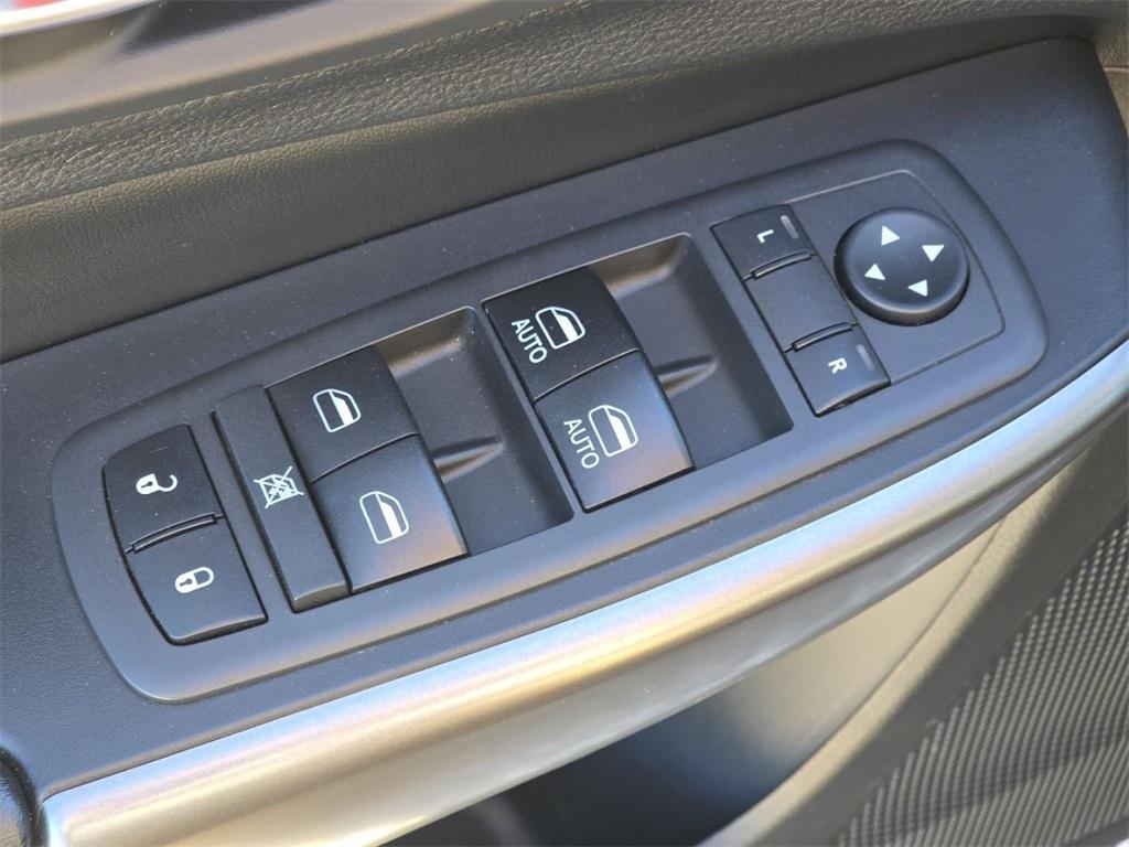 used 2019 Jeep Cherokee car, priced at $15,672