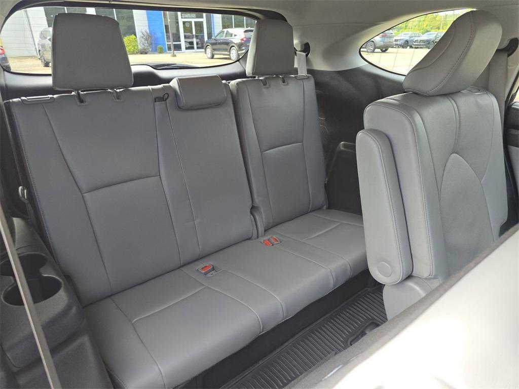 used 2023 Toyota Highlander car, priced at $40,980