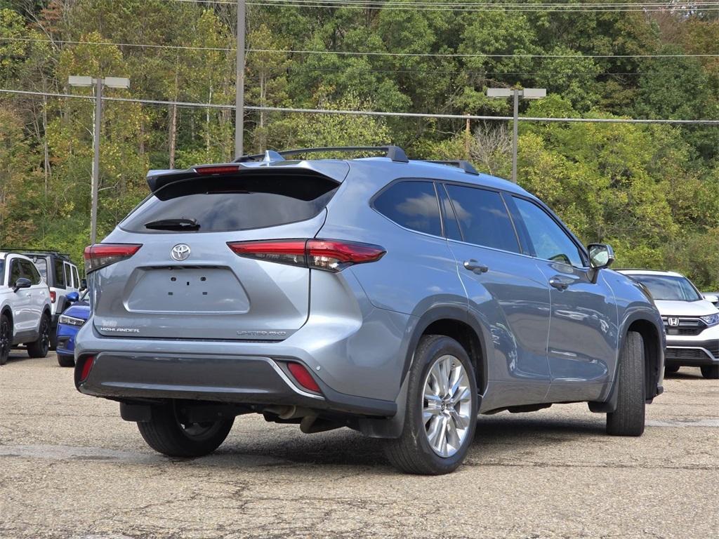used 2023 Toyota Highlander car, priced at $39,931