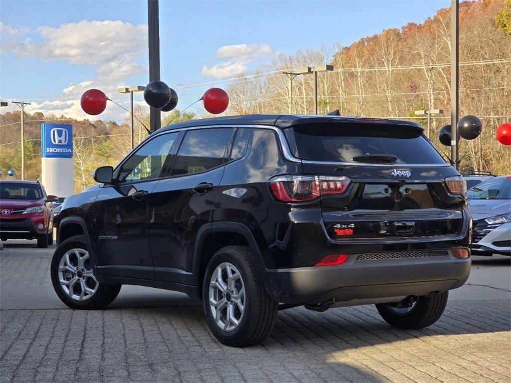 new 2025 Jeep Compass car, priced at $28,090