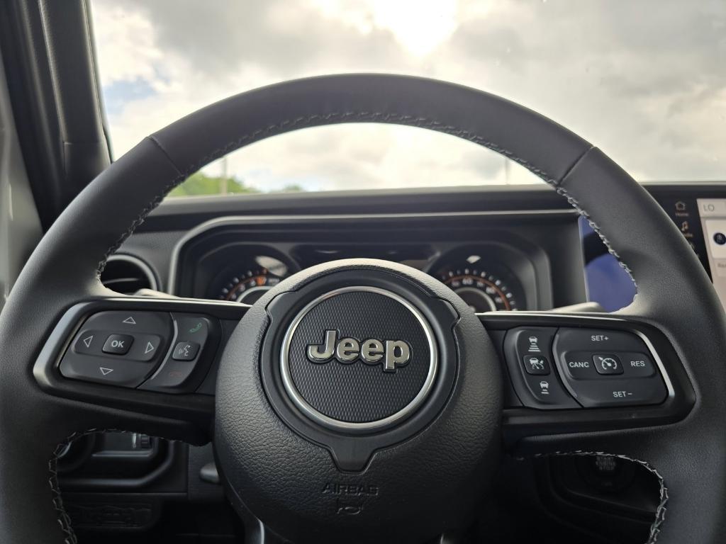 new 2025 Jeep Gladiator car, priced at $49,741