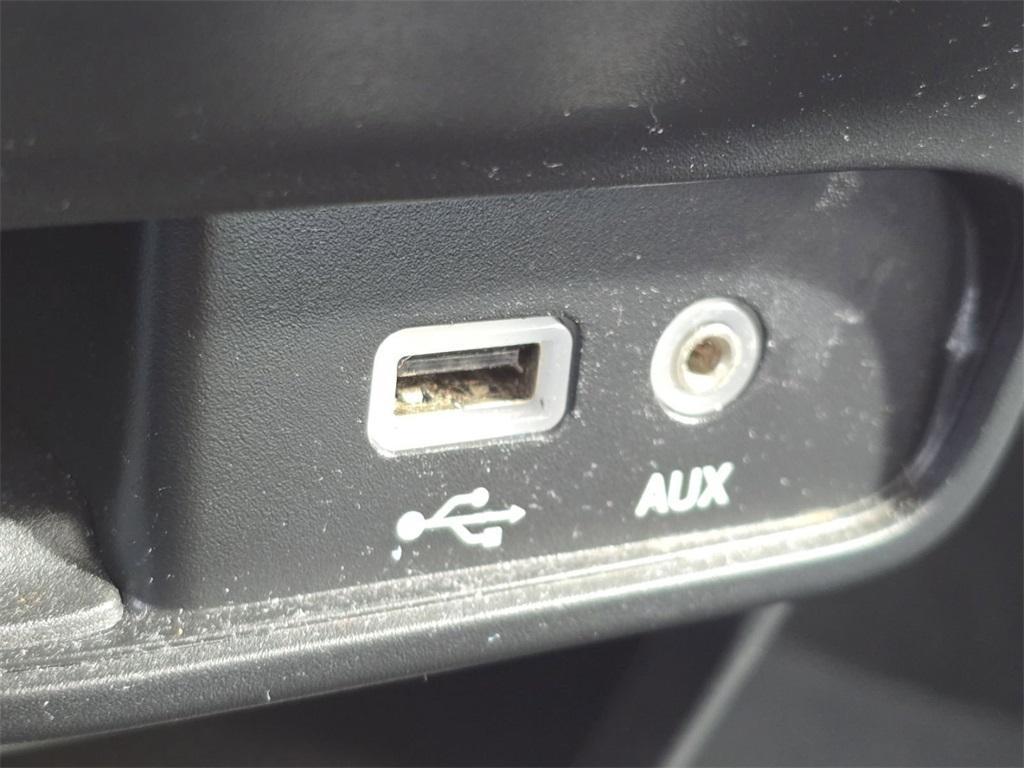 used 2018 Chrysler Pacifica car, priced at $11,977