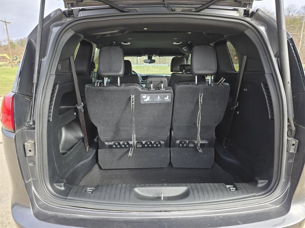 used 2018 Chrysler Pacifica car, priced at $11,977