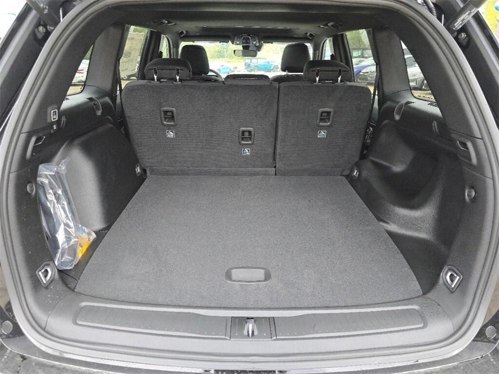 new 2025 Jeep Grand Cherokee car, priced at $38,965