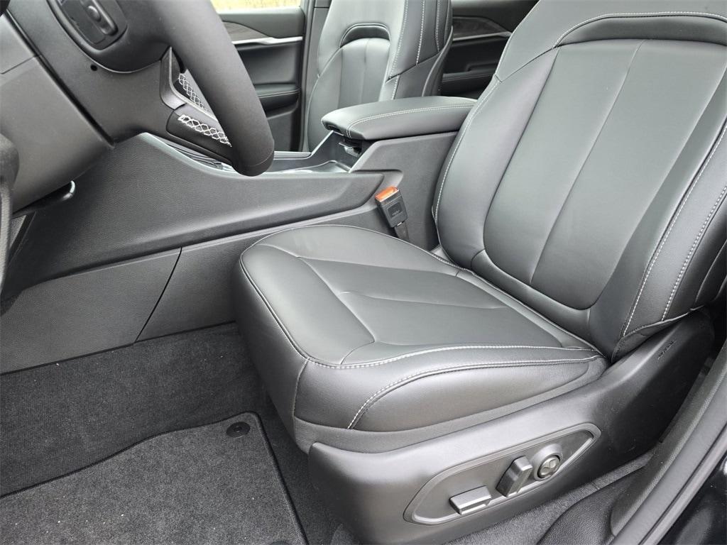 new 2025 Jeep Grand Cherokee car, priced at $48,496