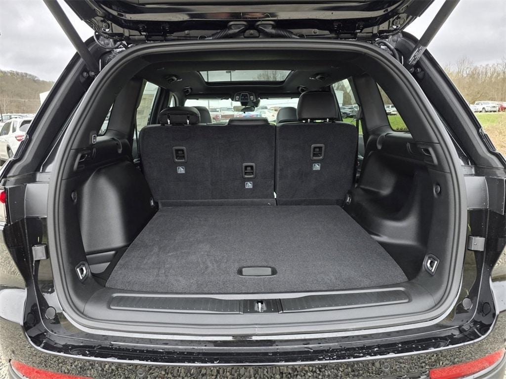 new 2025 Jeep Grand Cherokee car, priced at $48,496