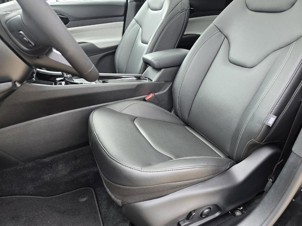 new 2025 Jeep Compass car, priced at $30,980