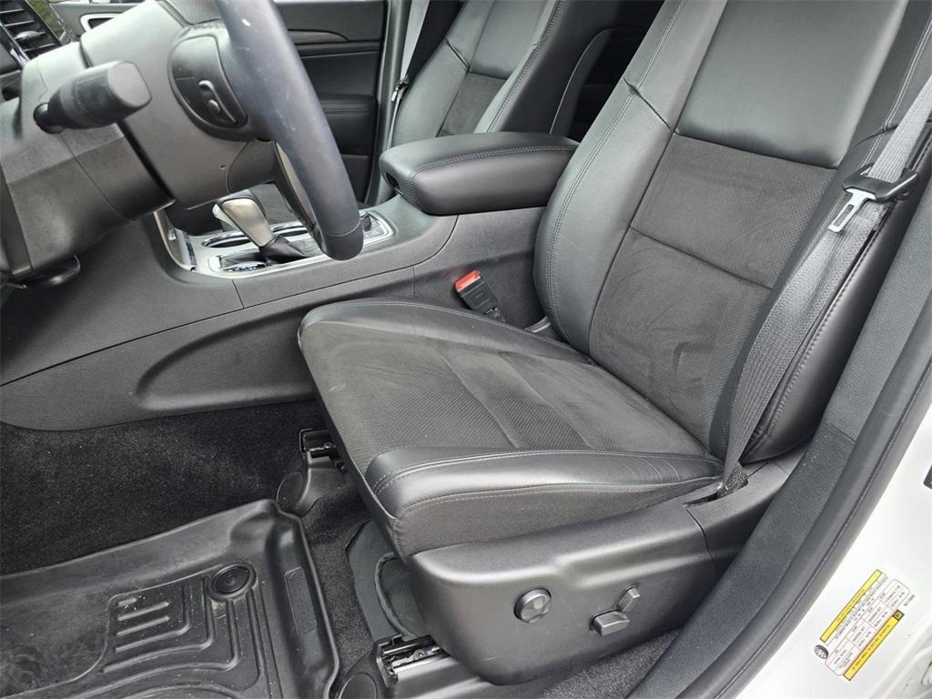 used 2022 Jeep Grand Cherokee WK car, priced at $30,564