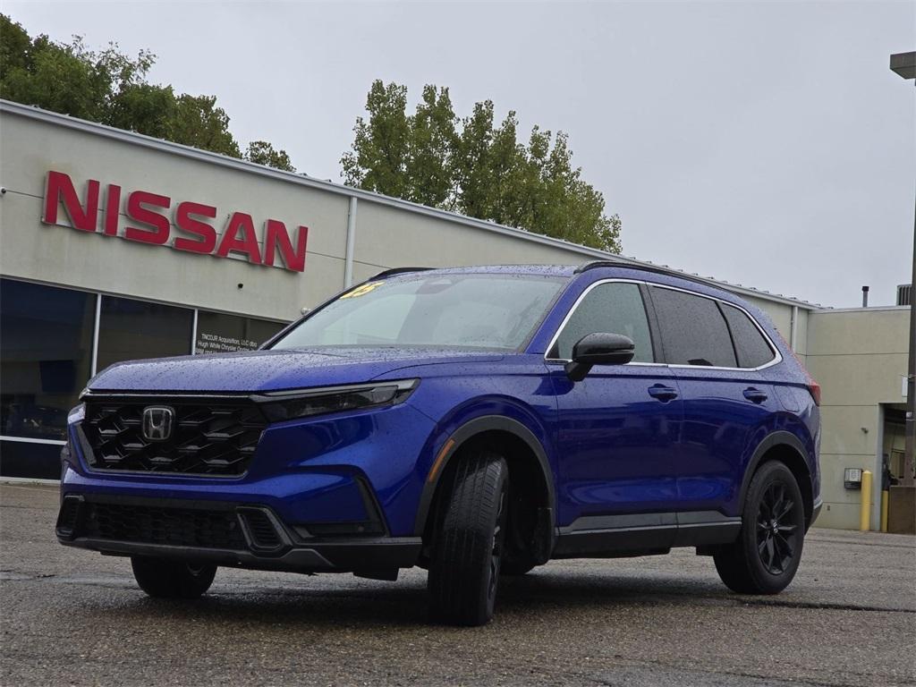 used 2025 Honda CR-V Hybrid car, priced at $35,500