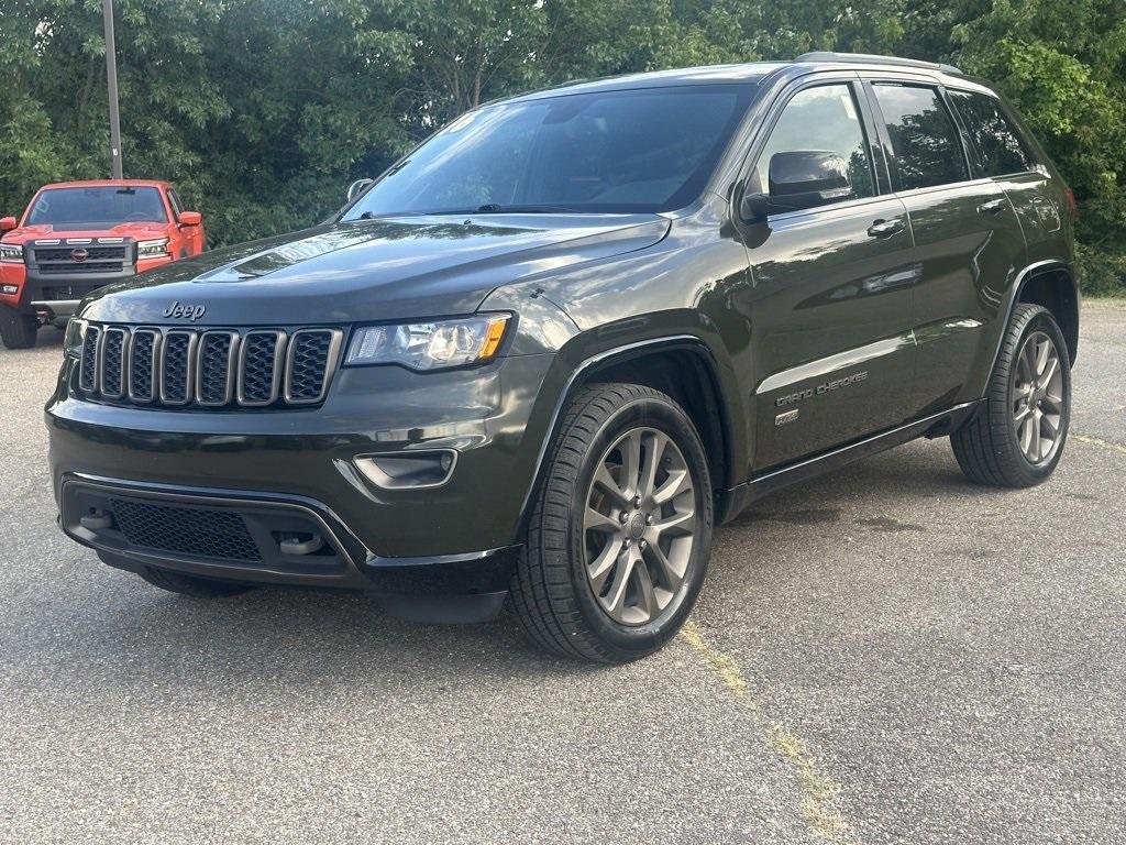used 2016 Jeep Grand Cherokee car, priced at $15,535