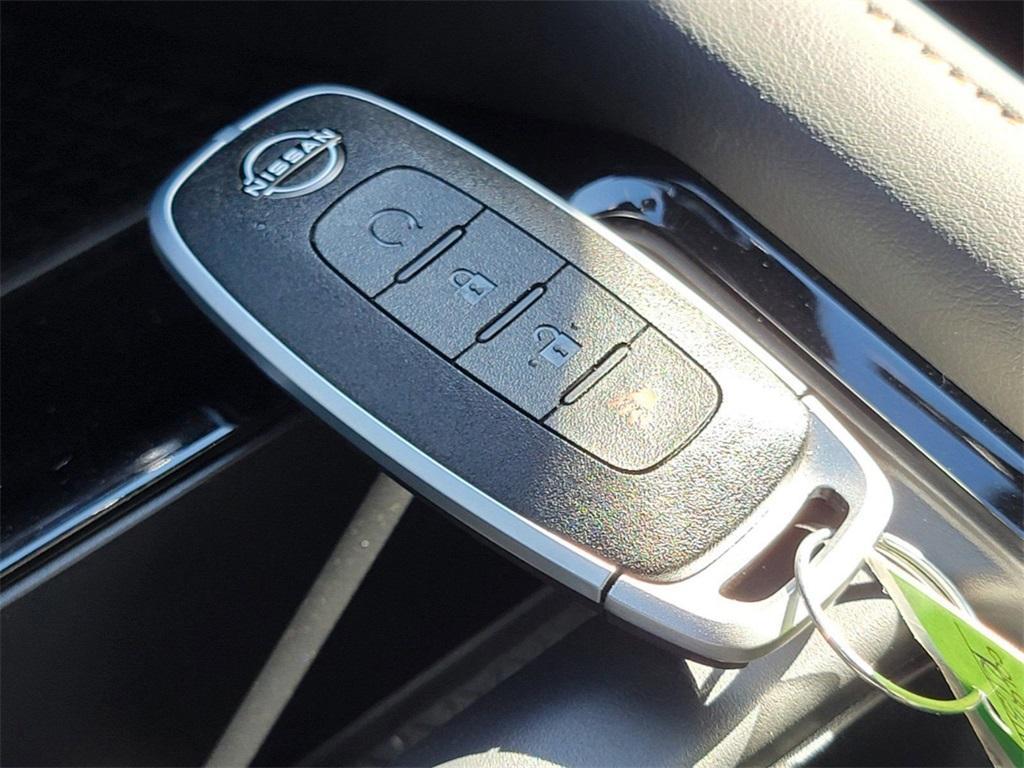 used 2024 Nissan Pathfinder car