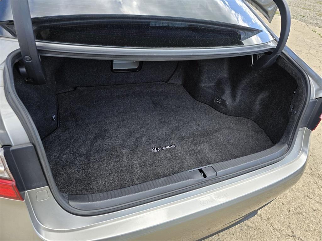 used 2018 Lexus ES 350 car, priced at $18,967