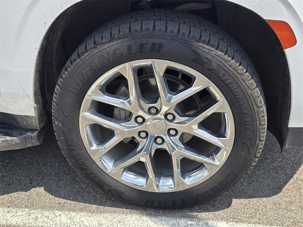 used 2022 GMC Yukon XL car, priced at $50,932
