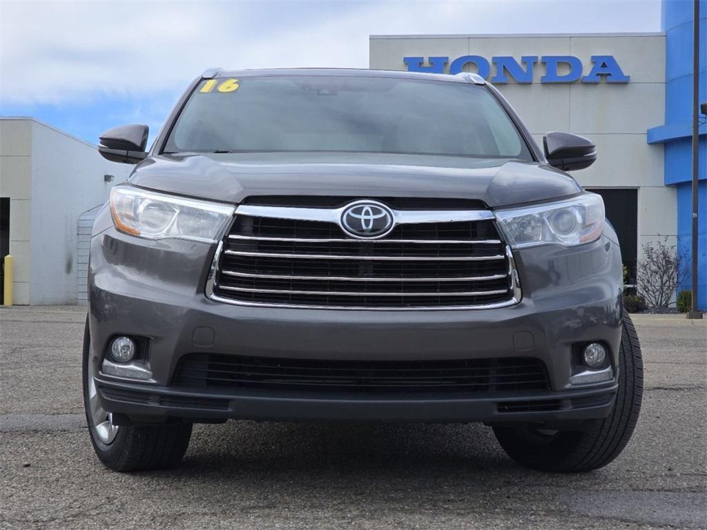 used 2016 Toyota Highlander car, priced at $17,980