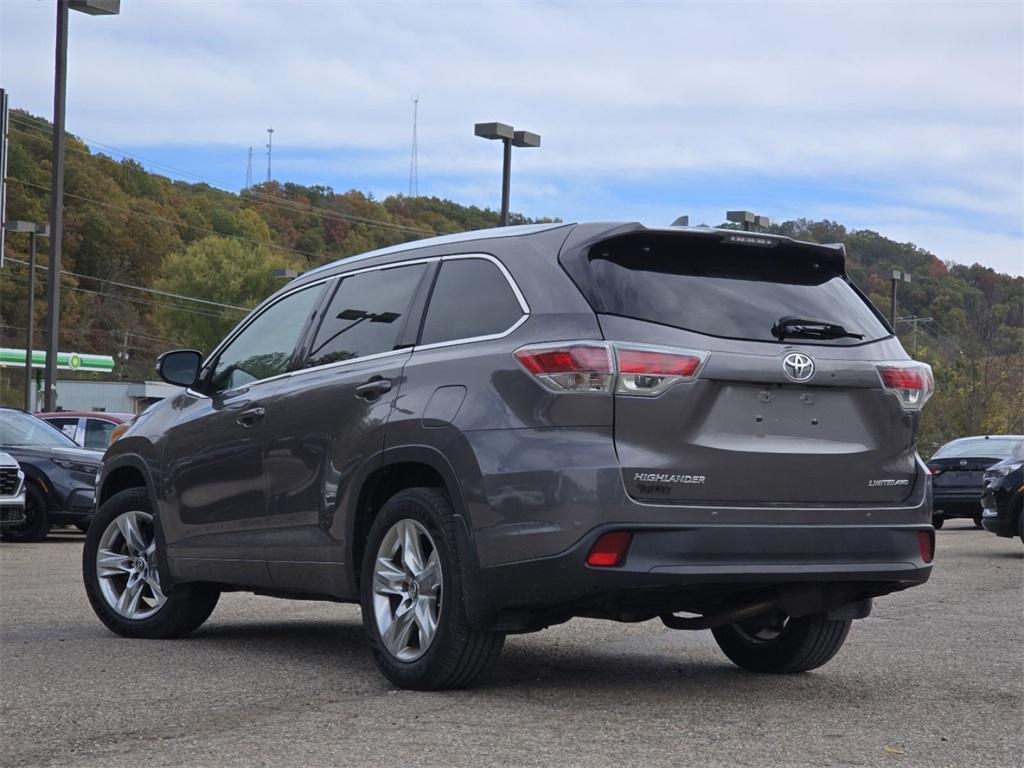 used 2016 Toyota Highlander car, priced at $17,980