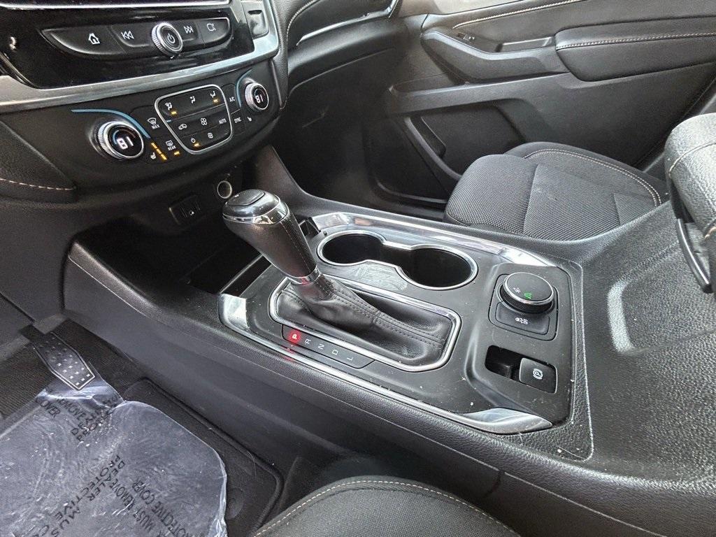 used 2020 Chevrolet Traverse car, priced at $18,381