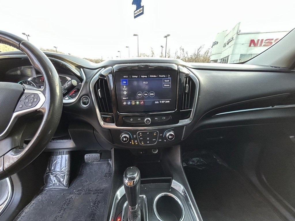 used 2020 Chevrolet Traverse car, priced at $18,381