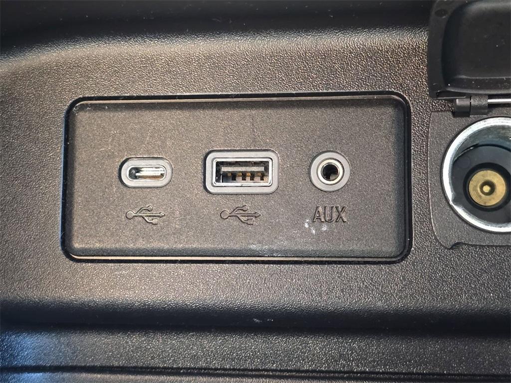 used 2020 Chevrolet Equinox car, priced at $15,909