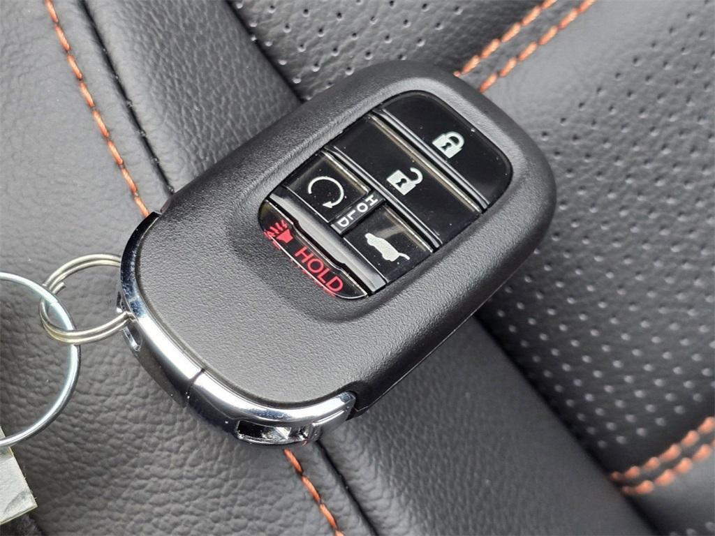 used 2025 Honda CR-V Hybrid car, priced at $37,318