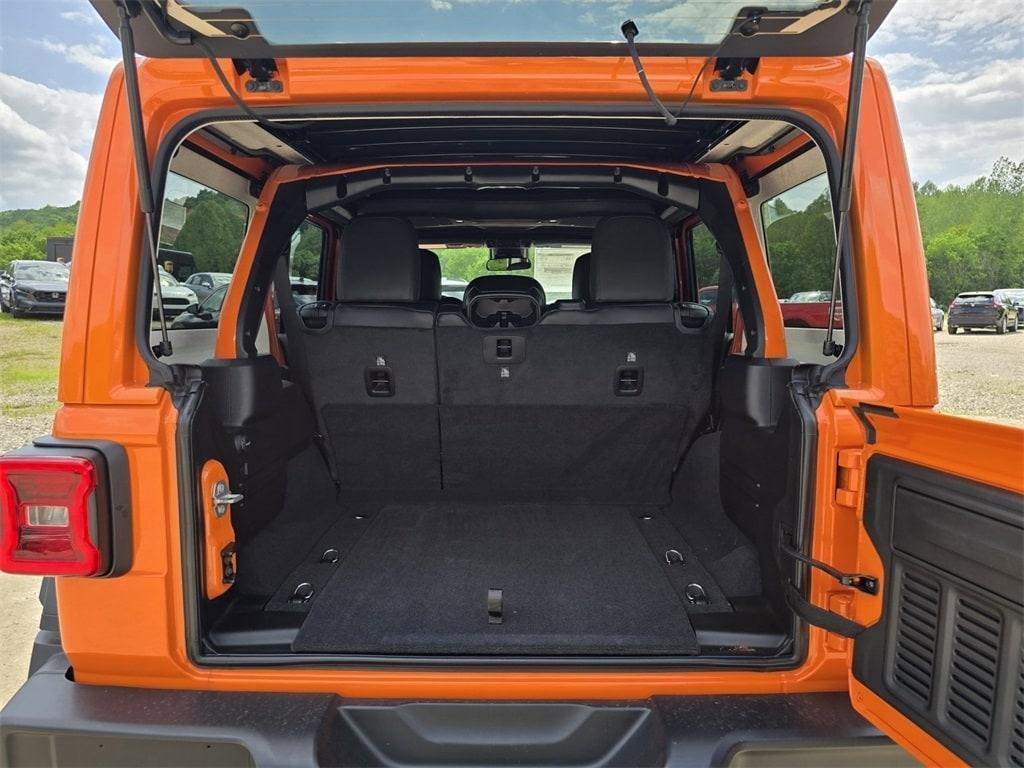 new 2025 Jeep Wrangler car