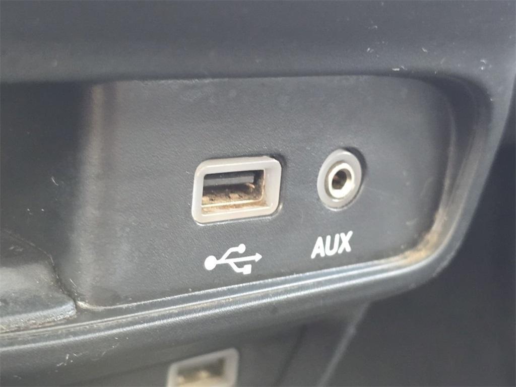 used 2020 Chrysler Pacifica car, priced at $13,980